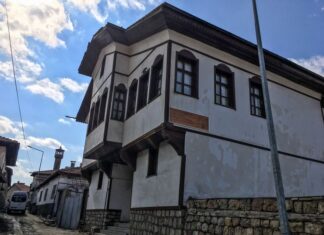 Aşiret Mektebinin Sonu ve Âşiyan Müzesi